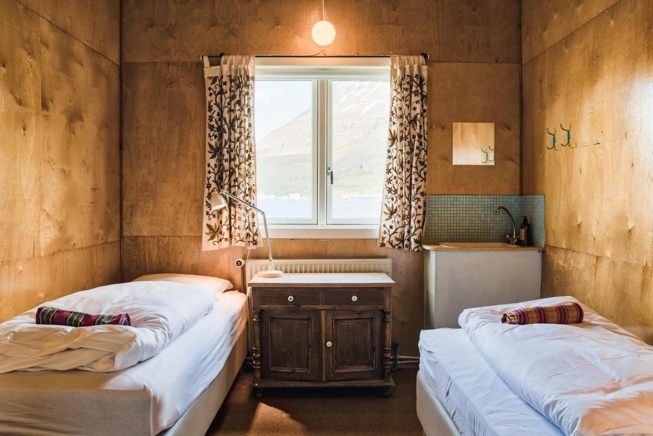 Seydisfjordur Hafaldan Hi Hostel - Harbour Building מראה חיצוני תמונה