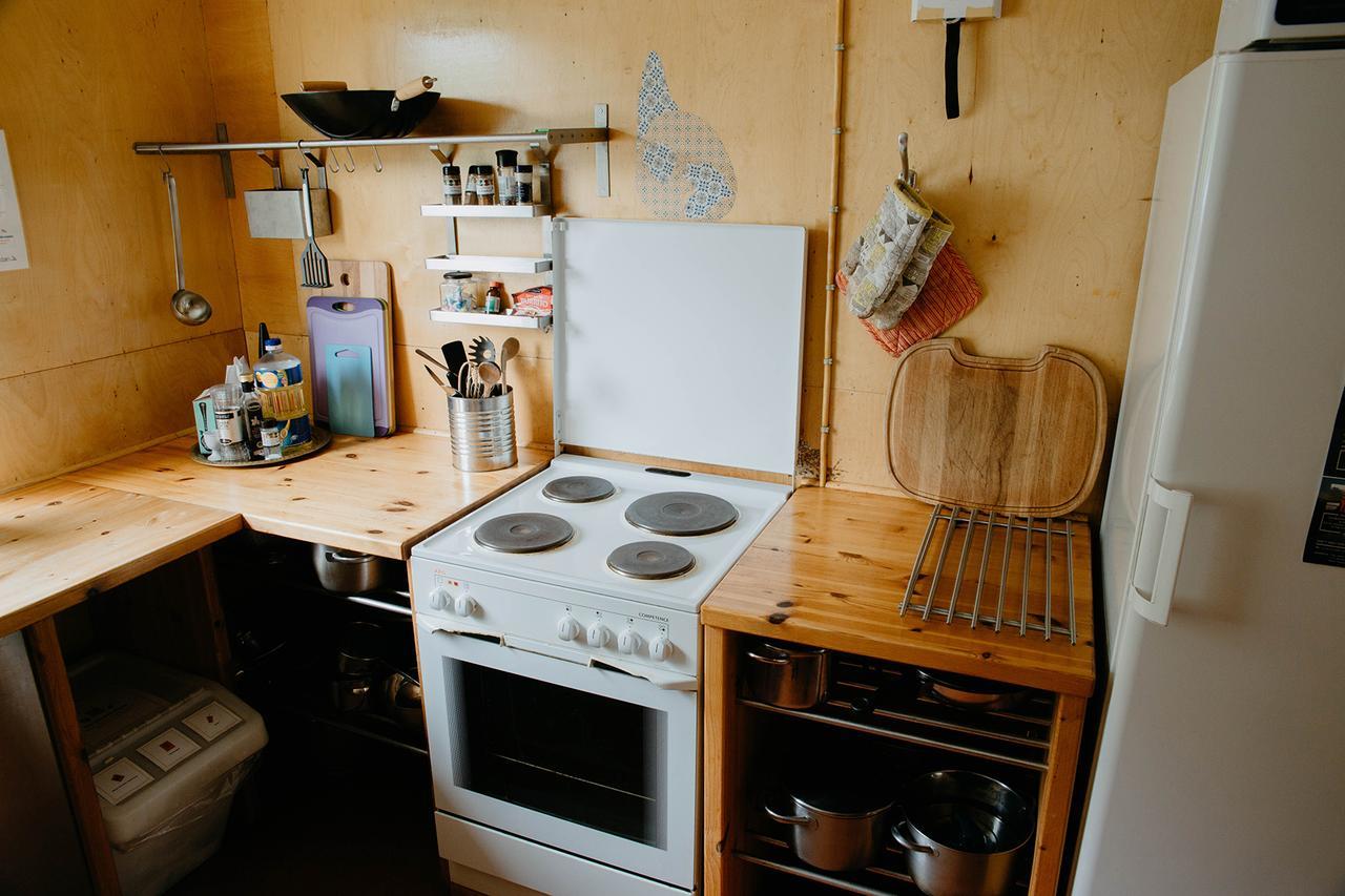 Seydisfjordur Hafaldan Hi Hostel - Harbour Building מראה חיצוני תמונה