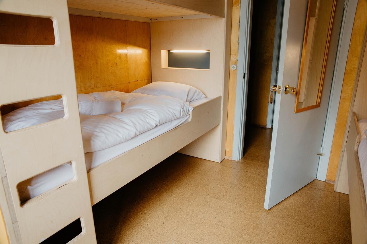 Seydisfjordur Hafaldan Hi Hostel - Harbour Building מראה חיצוני תמונה